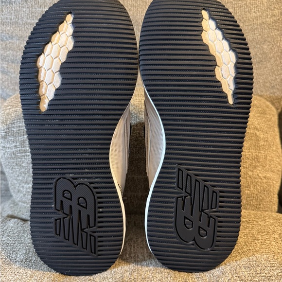 New Balance Women’s Fresh Foam X70 Size 9 Cream and Black Cheetah Sneakers - Picture 6 of 7